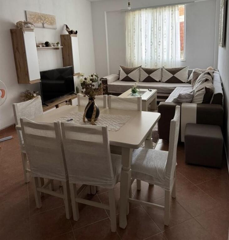 Apartament 2+1 me qira ne Fresk.