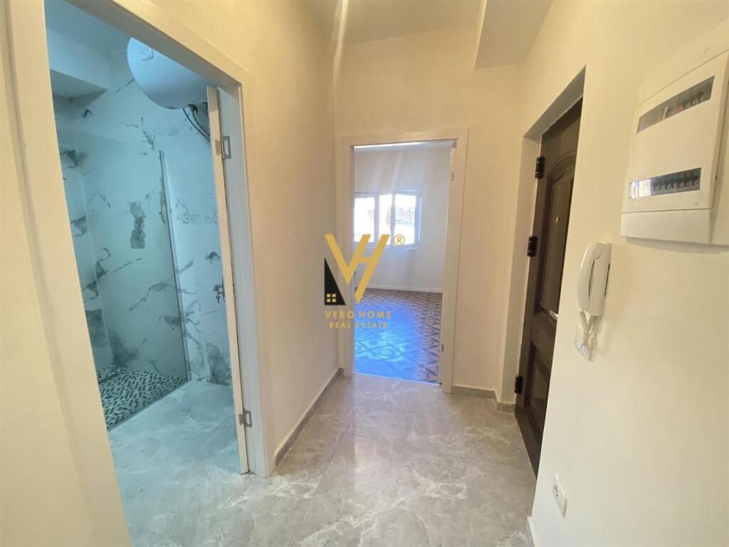 OFFICE 106 M2 FOR RENT ON RESHIT ÇOLLAKU STREET 750 EURO