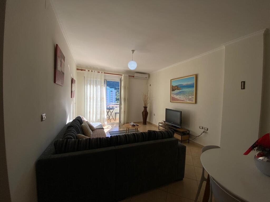 Apartament me Qera 2+1 Lungomare