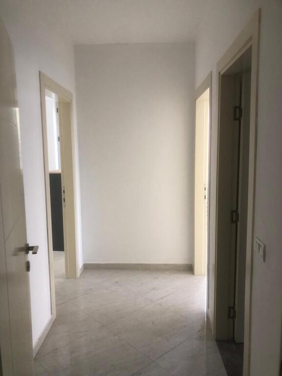 🏢 Jepet me Qira Apartament në Qendër – Turdiu Center