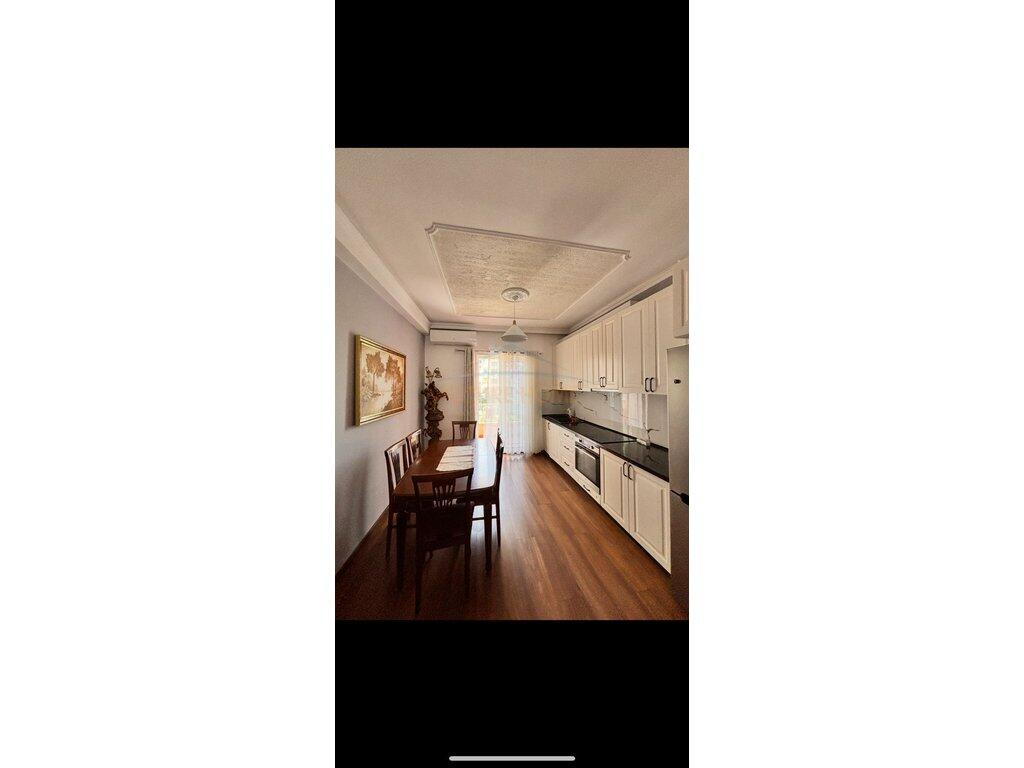 Qera, Apartament 2+1, Rruga 5 Maji, Tirane