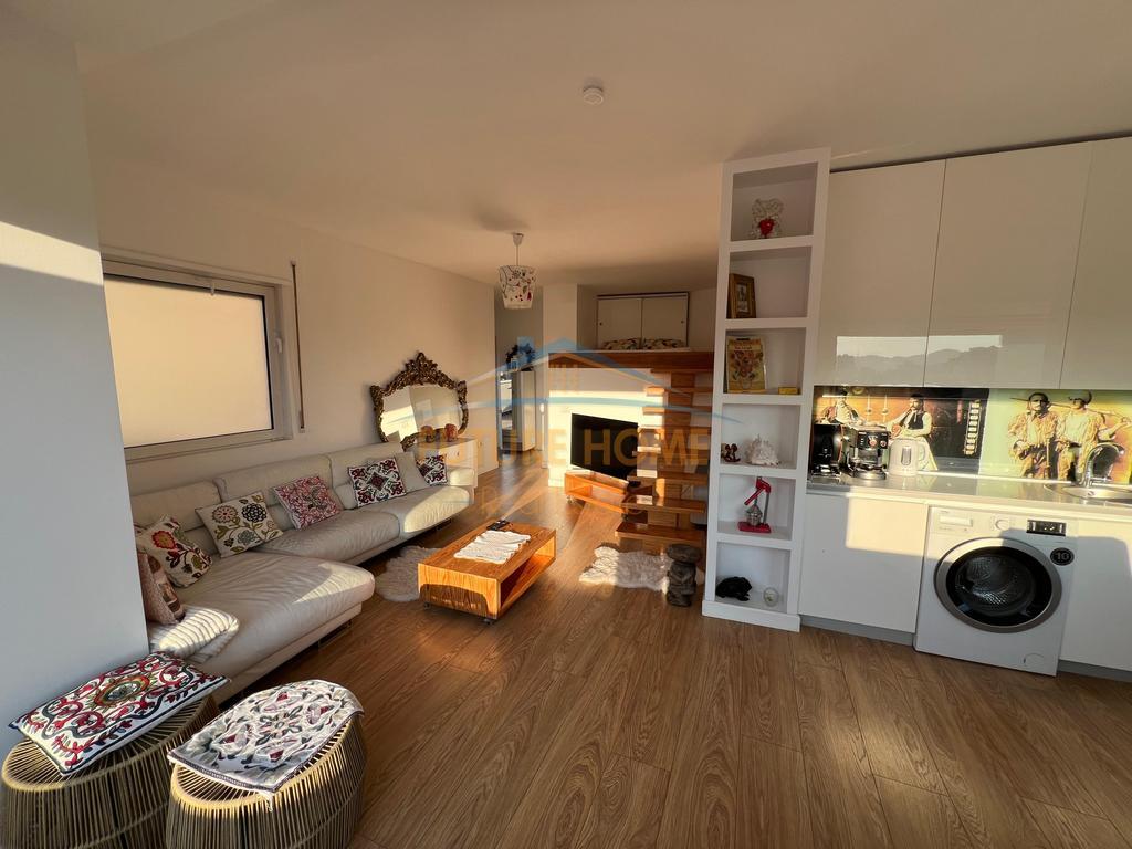 Qera, Apartament Loft, Myslym Shyri.