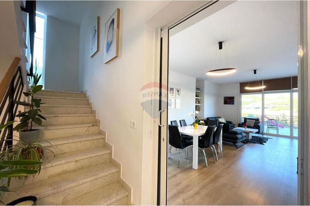 Villa with pool for rent Farke Lake