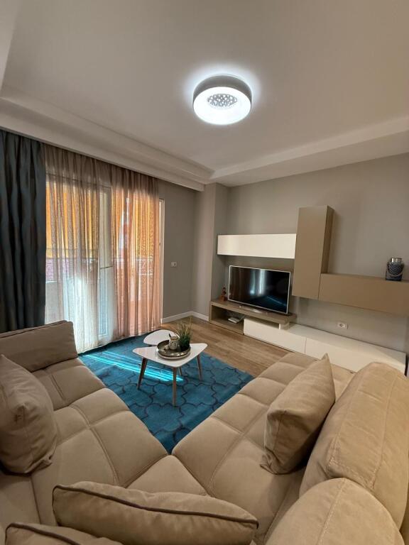 Apartment 2+1 for rent, Kavaja Street