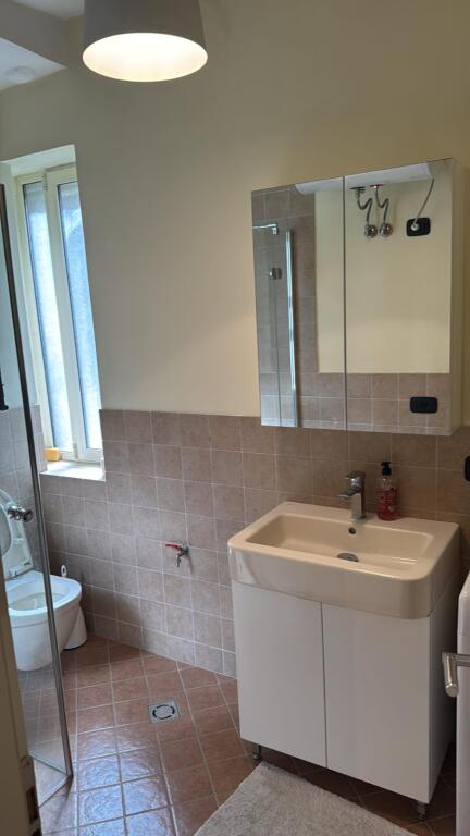 Jepet apartament me qera ne mine peza 550€