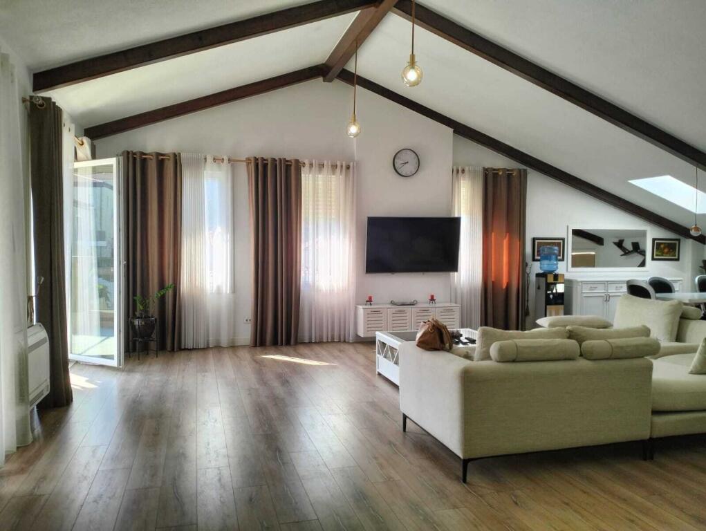 Penthouse 3+1 for Rent in Secret Garden Residence, Tirana (MLS # 530581008-41)