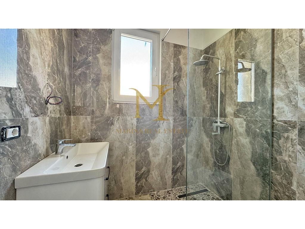 Qera Super Apartament 2+1 Durres, Plazh!