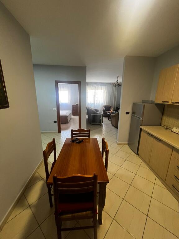 Jepet me qera apartament 2+1 ne Don Bosko per vete 45000 leke
