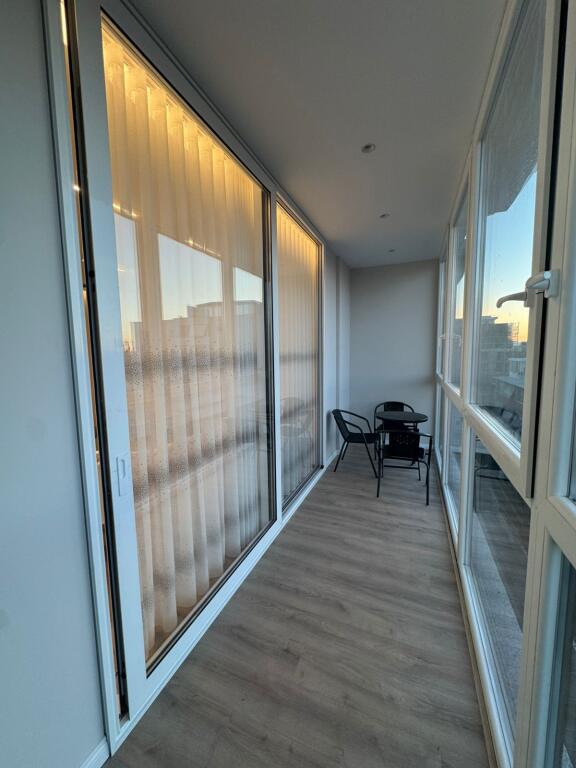 Apartament 2+1 me qera 📍Rr. Barrikadave, ne rruge kryesore