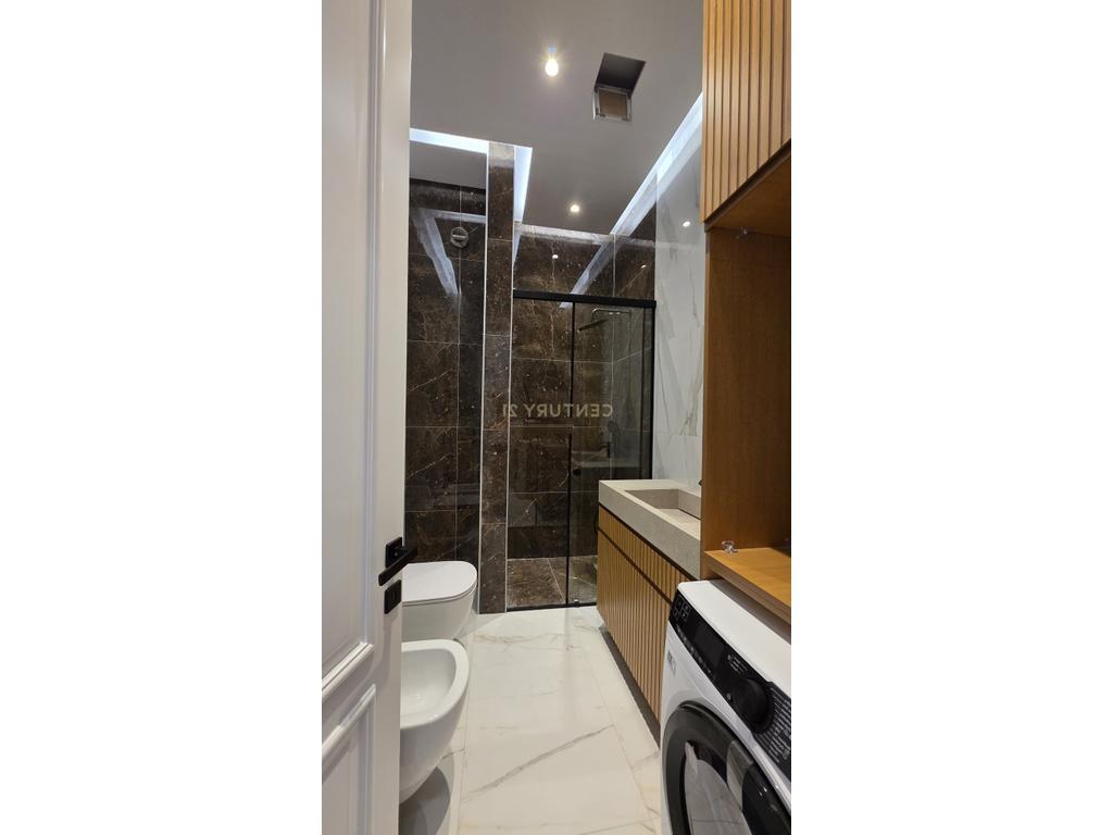OFROHET  ME QIRA SUPER APARTAMENT 2+1+2+ POST PARKIMI,SQUARE 21