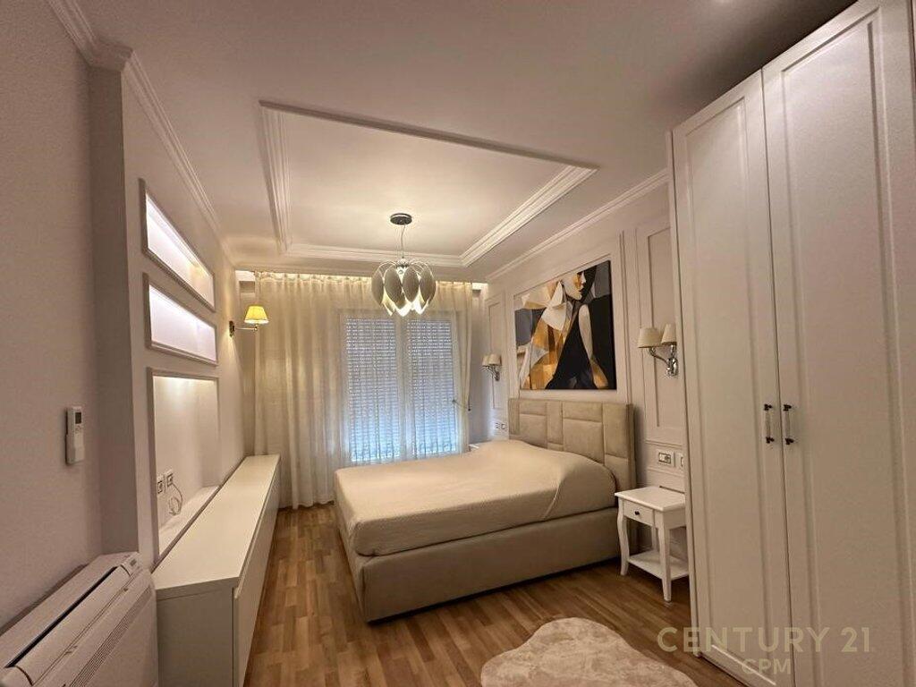 Ne Komunen E Parisit Japim Me Qira Apartament 1+1! 800 € /Muaj