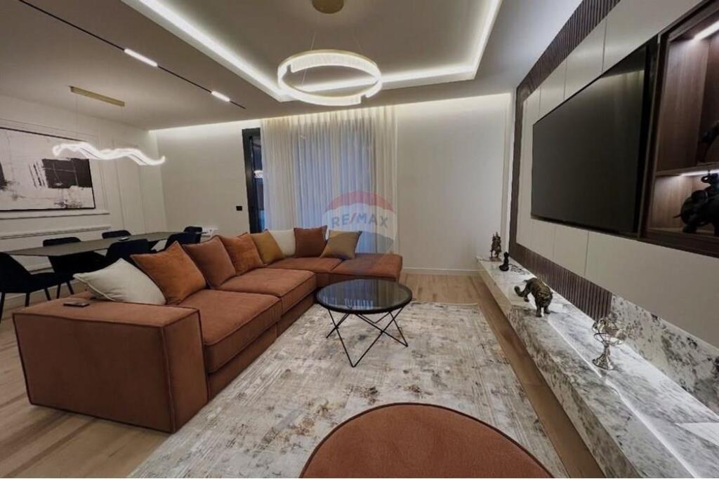 APARTAMENT 2+1 ME QIRA , TEG!