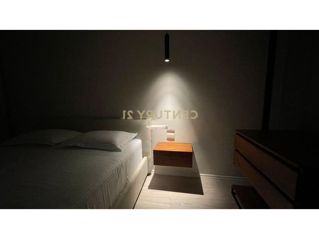 We rent out a 1+1 apartment with parking space at Lake View, Kosovareve Street!