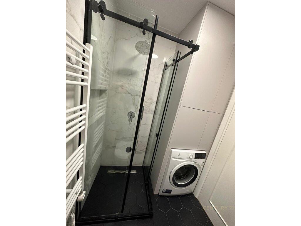 Apartament 3+1+Post Parkimi ne rrugen Jordan Misja!
