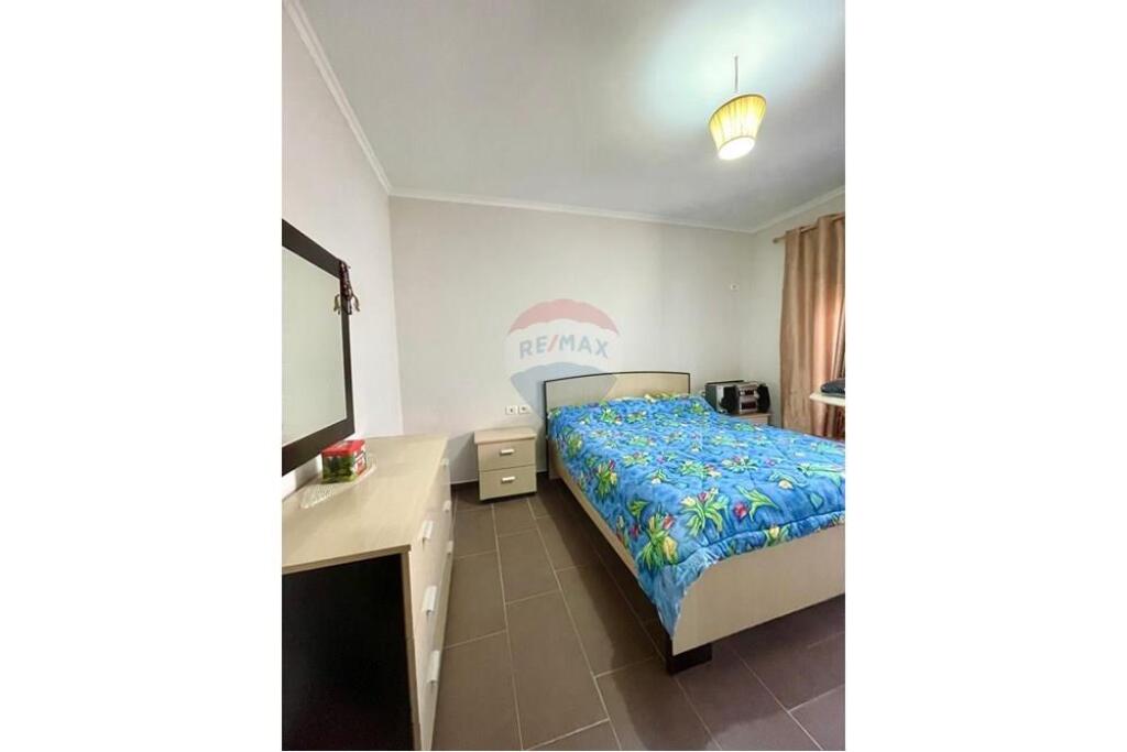 APARTAMENT 1+1 ME QIRA NE ASTIR!