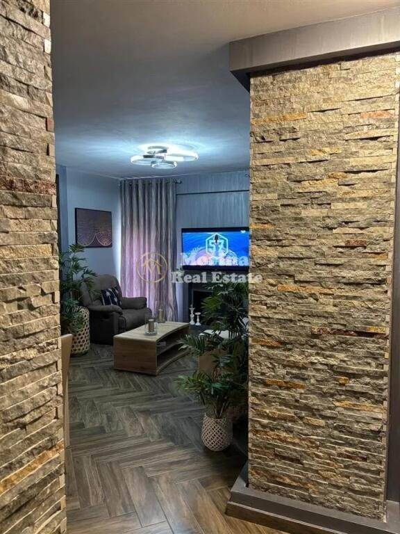 Rent, Apartment 2+1, 21 Dhjetori, 750 Euro/month