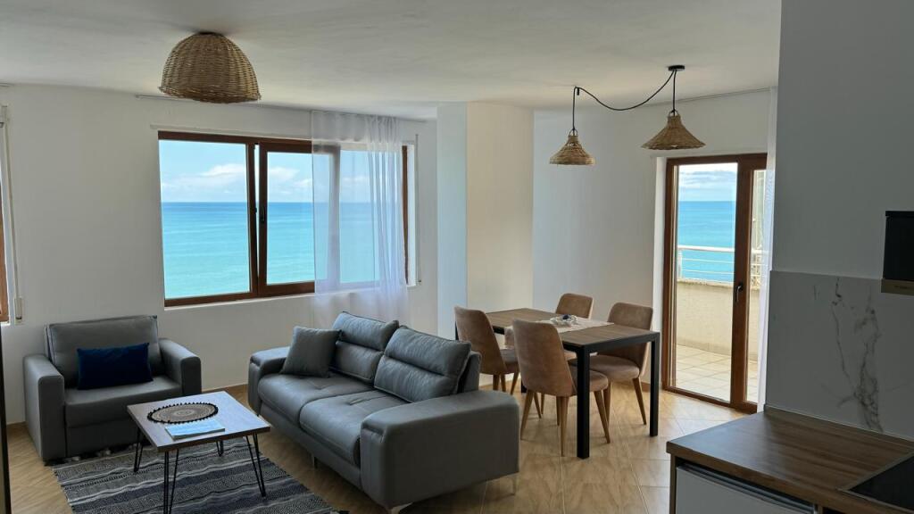 💠 Super Apartament 1+1 me Pamje Fantastike nga Deti për Qira, Durrës