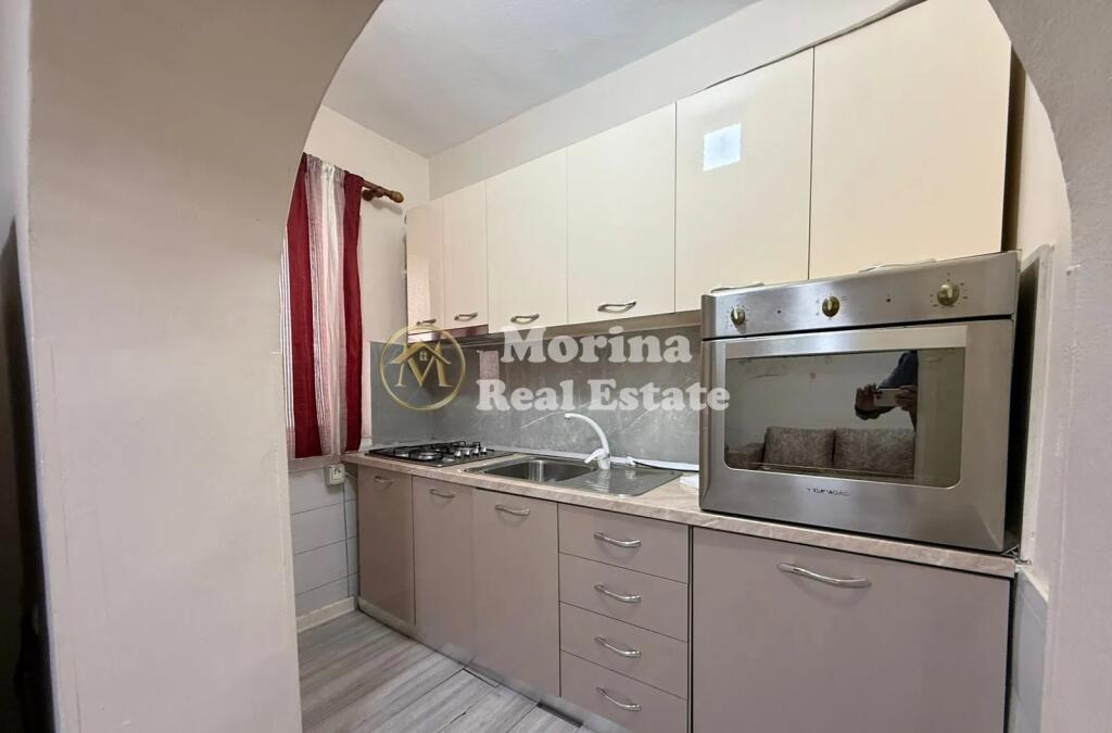Apartament 1+1, ne Rrugen Myslym Shyri, prane Karburantit, Cmimi 147000 Euro.