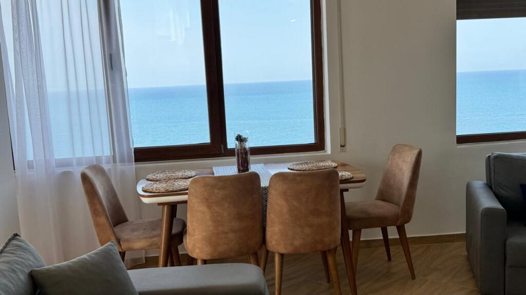 💠 Super Apartament 1+1 me Pamje Fantastike nga Deti për Qira, Durrës