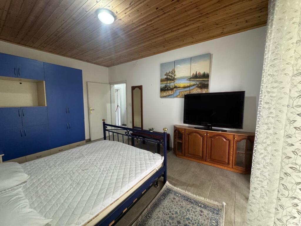 Rent Apartment 1+1, Kombinat, Tirana