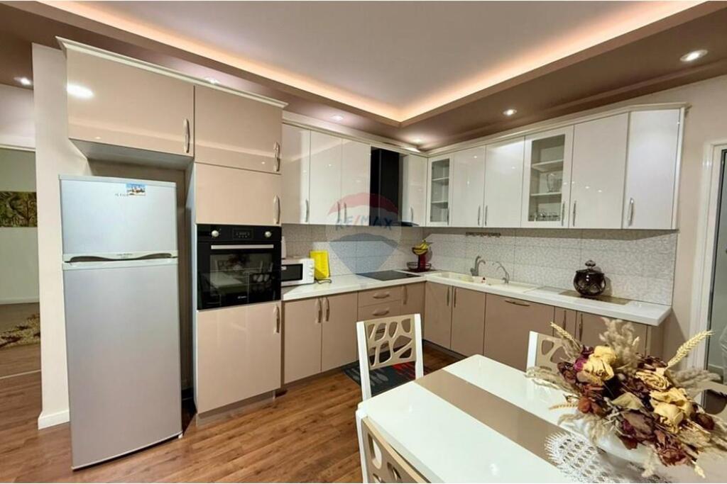 SUPER APPARTAMENTO 2+1+PARCHEGGIO IN AFFITTO A ASTIR