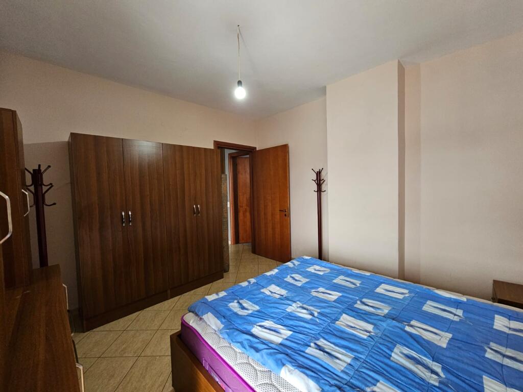 Jepet Me Qera: Apt 2+1 📍( Astir Vila L ) k.8 Cmimi :450 euro   