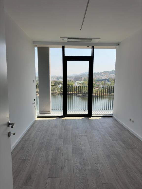 Rent 2+1 apartment for office at lake view residence Tirana lake