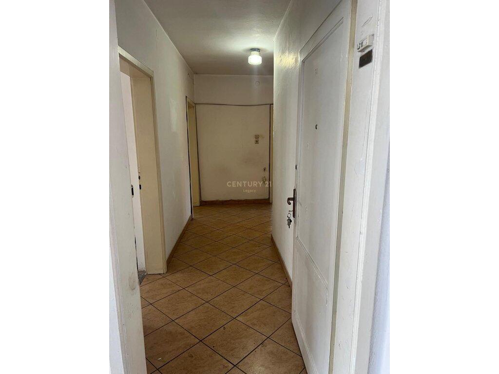 Shitet Apartament 2+1 pranë Shkollës “Kushtrimi i Lirisë” 126,000 €