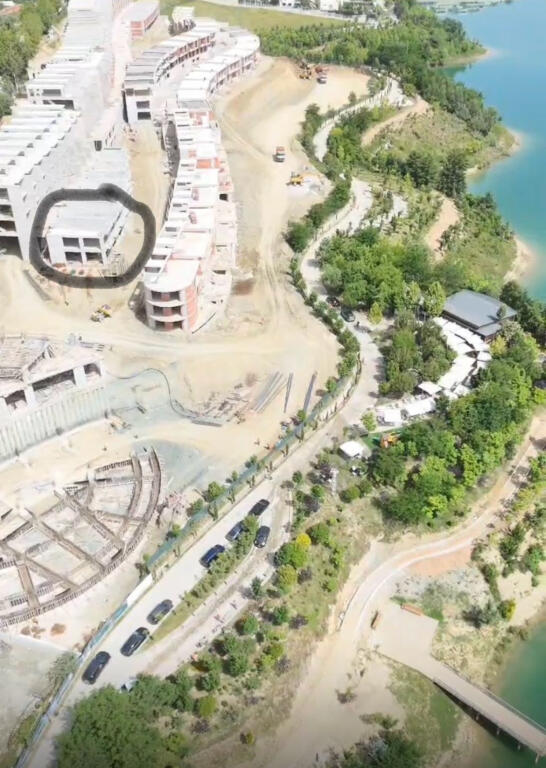 Duplex for Sale, Farke