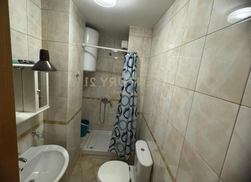 Japim me qira apartament 1+1 tek Rruga e Bogdaneve