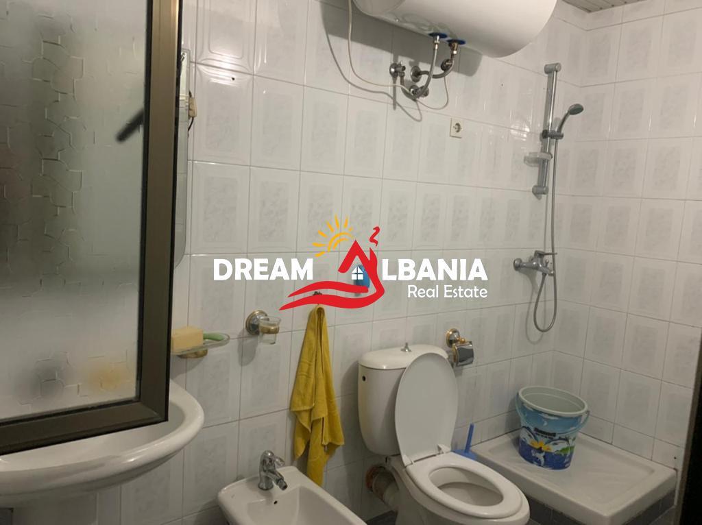 Apartament 2+1 me qera tek Rruga Fortuzi prane Shkolles Jeronim De Rada ne Tirane (ID 4239045 )