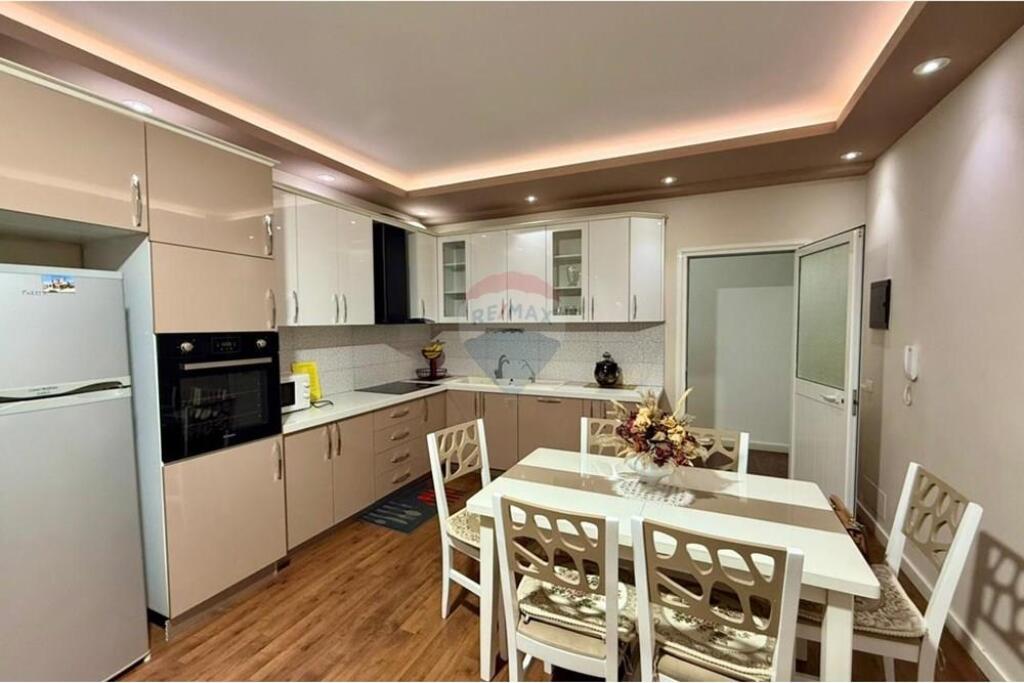 SUPER APPARTAMENTO 2+1+PARCHEGGIO IN AFFITTO A ASTIR