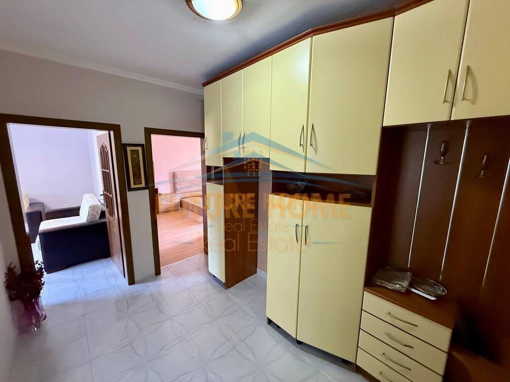 Qera, Apartament 1+1, në Rrugën Irfan Tomini, Tiranë.