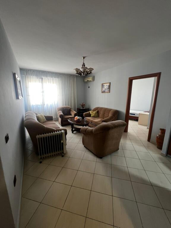 Jepet me qera apartament 2+1 ne Don Bosko per vete 45000 leke