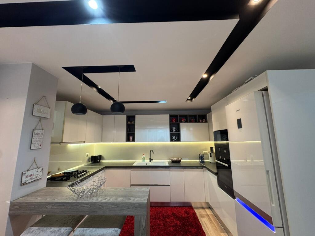 Apartament 2+1 me qira te Mine Peza, Donika Center