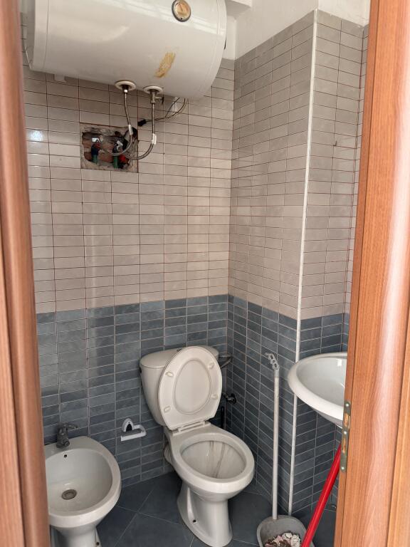 Apartament 2+2+ballkon Astir 350 euro
