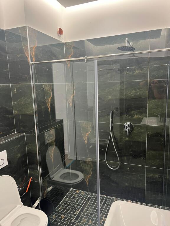 Jepet me qira apartament 2+1, Fresk 580