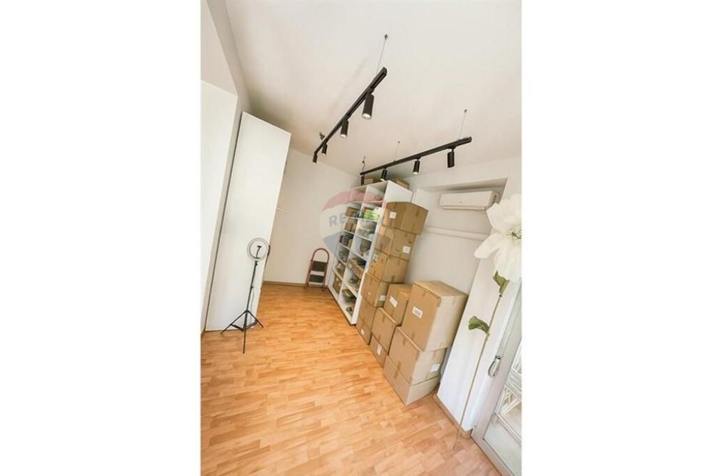 Ufficio in affitto a Bllok