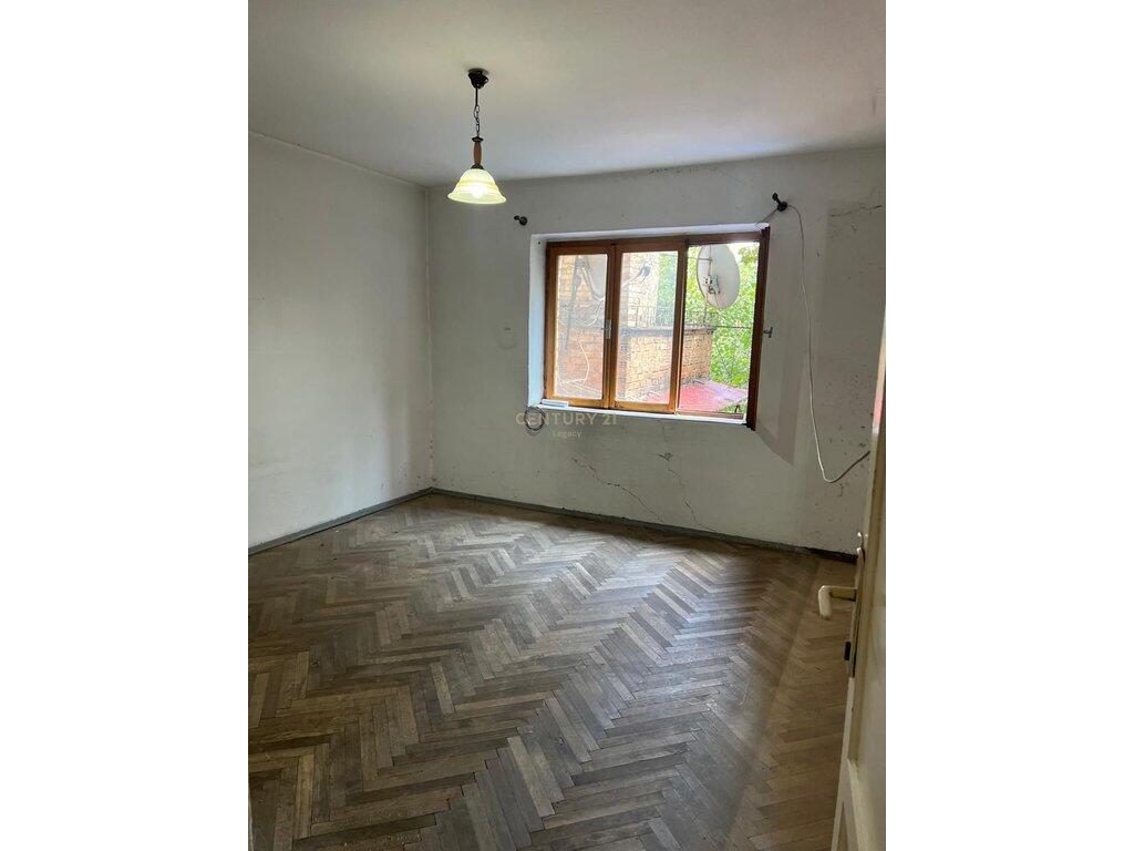 Shitet Apartament 2+1 pranë Shkollës “Kushtrimi i Lirisë” 126,000 €
