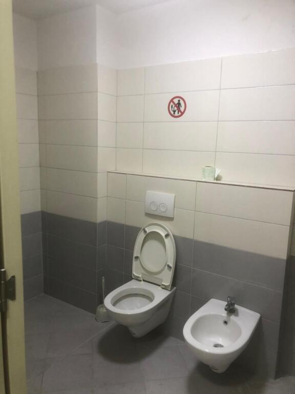 🏢 Jepet me Qira Apartament në Qendër – Turdiu Center