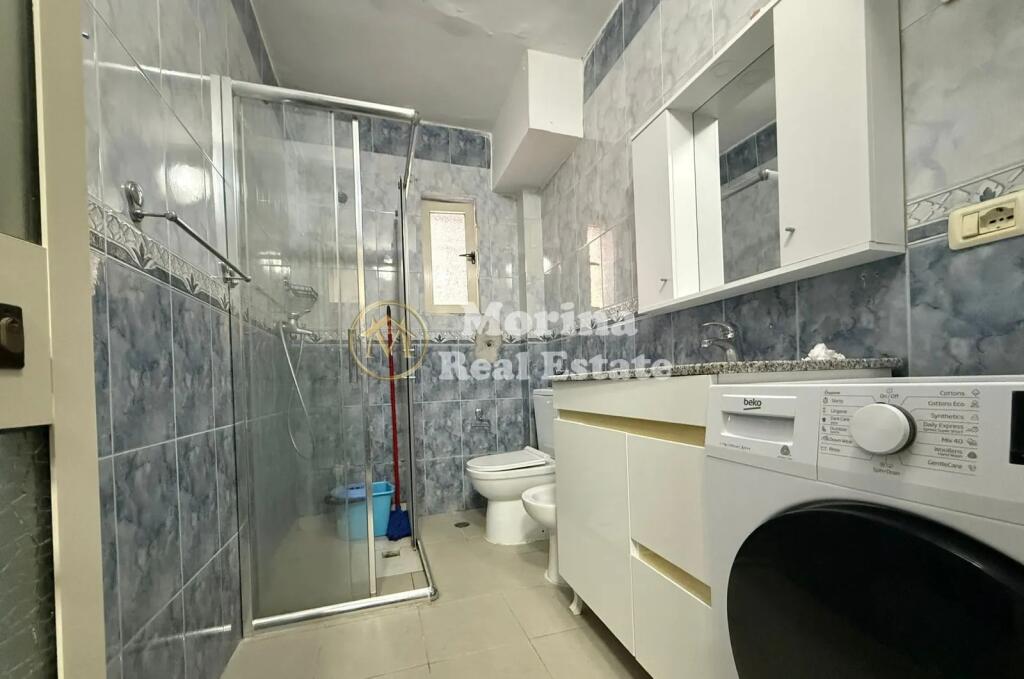 Apartament 1+1, ne Rrugen Myslym Shyri, prane Karburantit, Cmimi 147000 Euro.