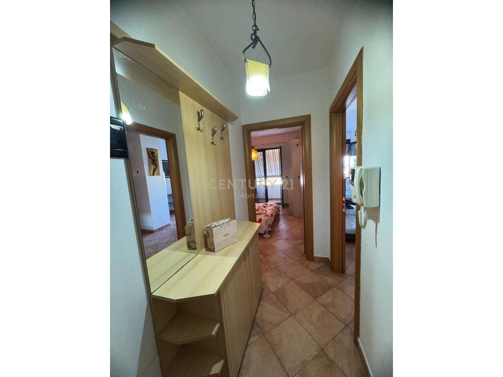 Me Qira – Apartament 1+1 në Rrugën e Bogdaneve