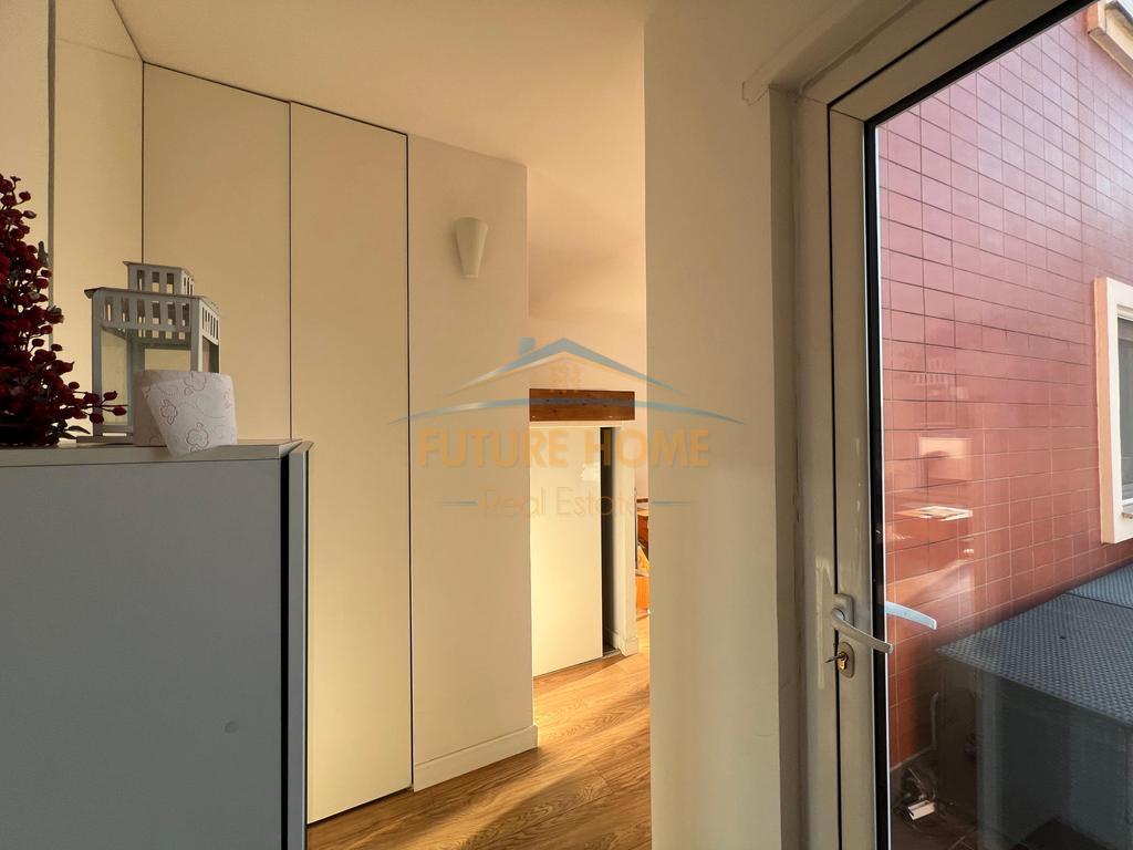 Qera, Apartament Loft, Myslym Shyri.