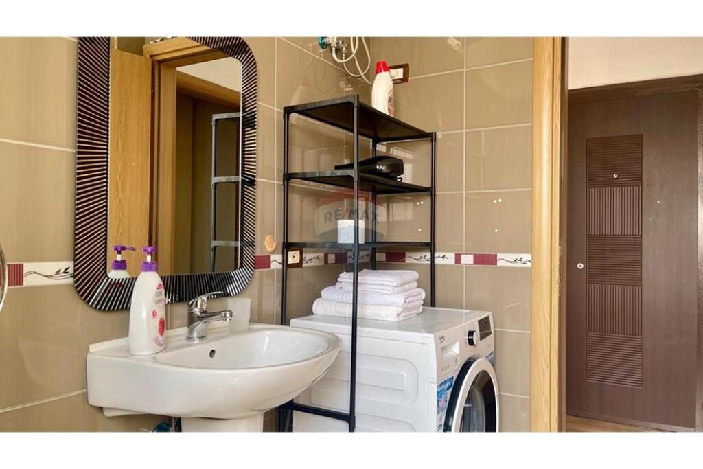 Apartament 1+1 me qera tek Pazari i Ri!