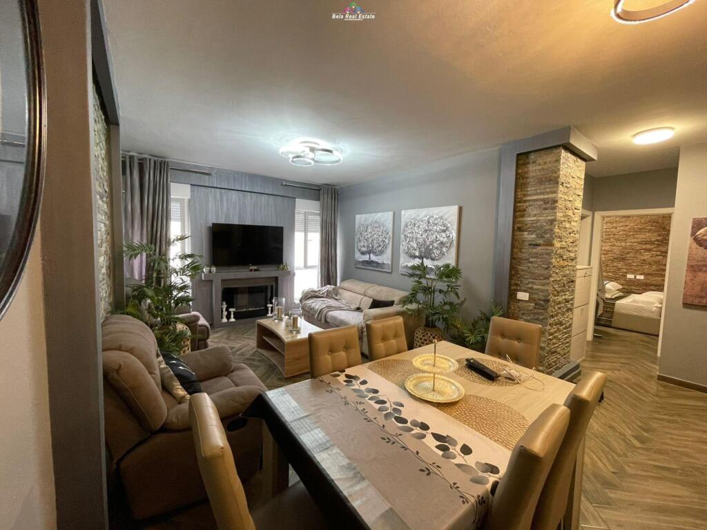 Apartament Me Qera 2+1 Tek 21 Dhjetori (ID B2201539) Tirane