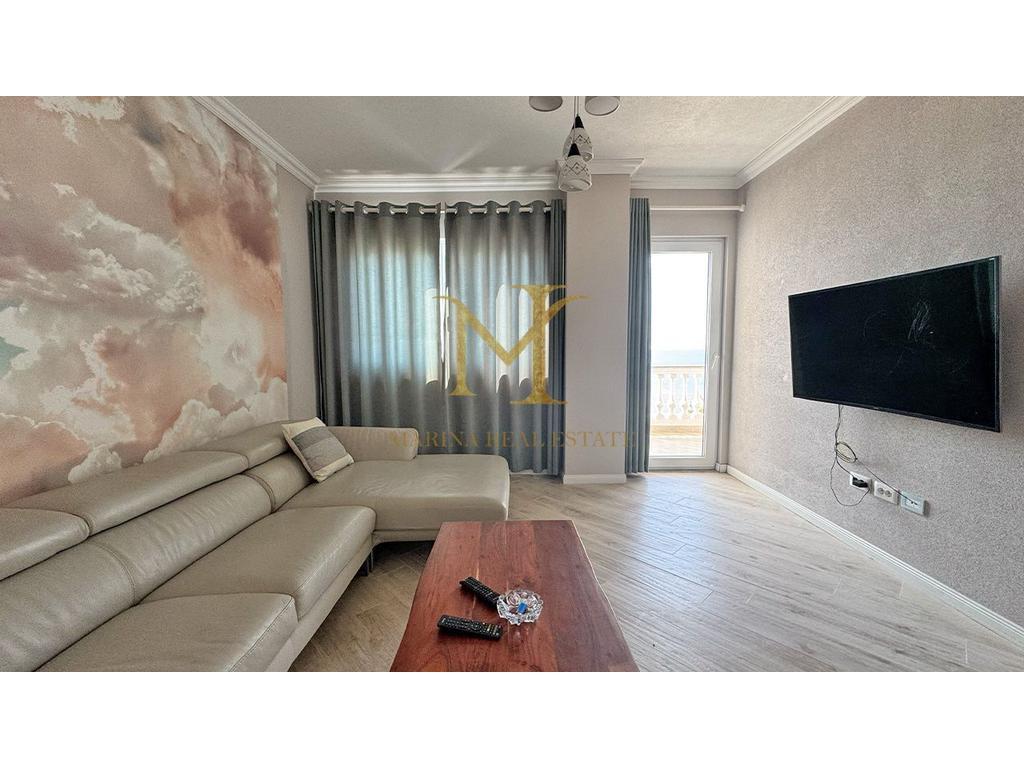 Qera Super Apartament 2+1 Durres, Plazh!