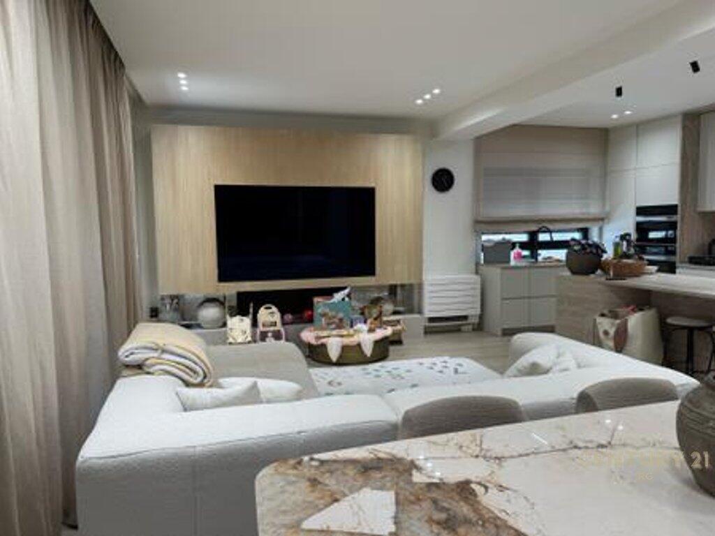 Apartament 2+1+2 luksoz & Post Parkimi te Rezidenca Kodra e Diellit! 400,000 €