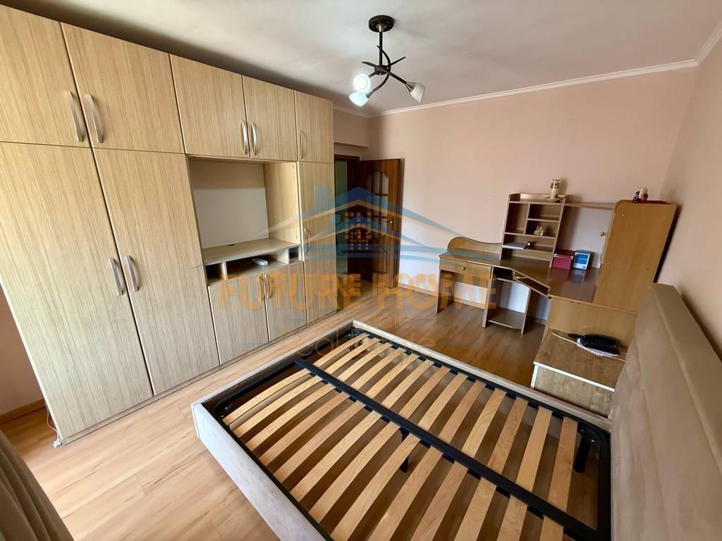 Qera, Apartament 1+1, në Rrugën Irfan Tomini, Tiranë.