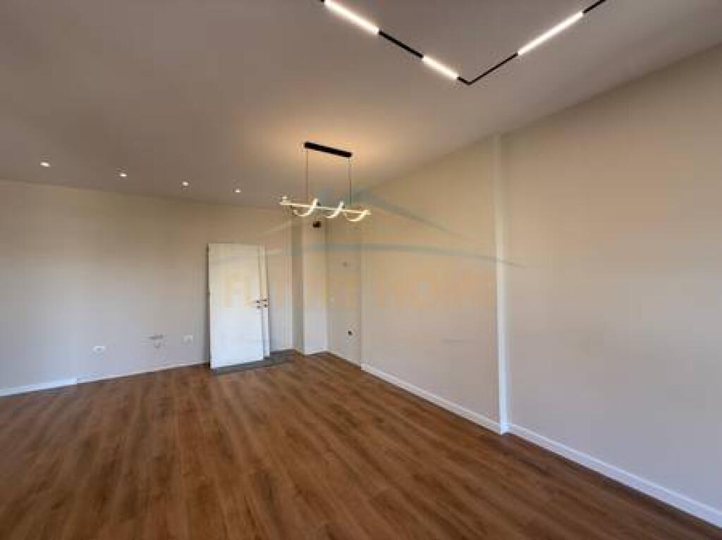 For sale, Apartment 2+1+2+Parking Space, Bermon Residence, New Boulevard, Tirana