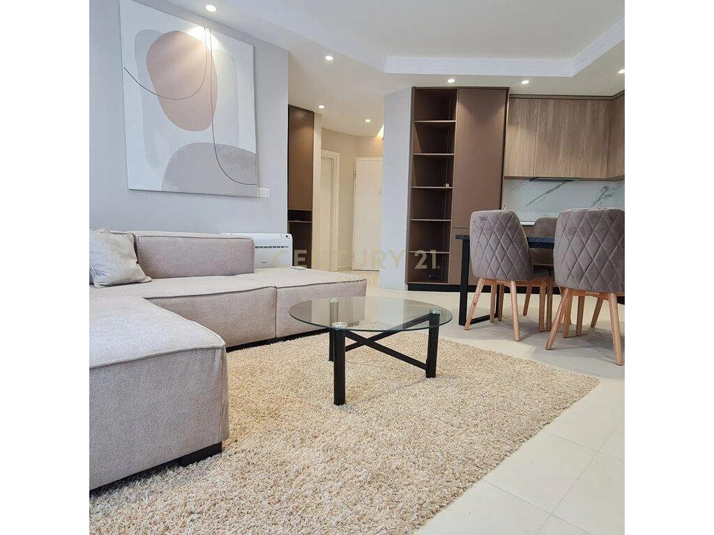 Apartament 2+1 me qira te Rezidenca Alba, pranë Ish-Parkut